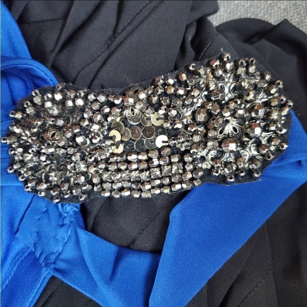 City triangles One-shoulded sparkle embellishment neckline Black/royal b… - Picture 14 of 15